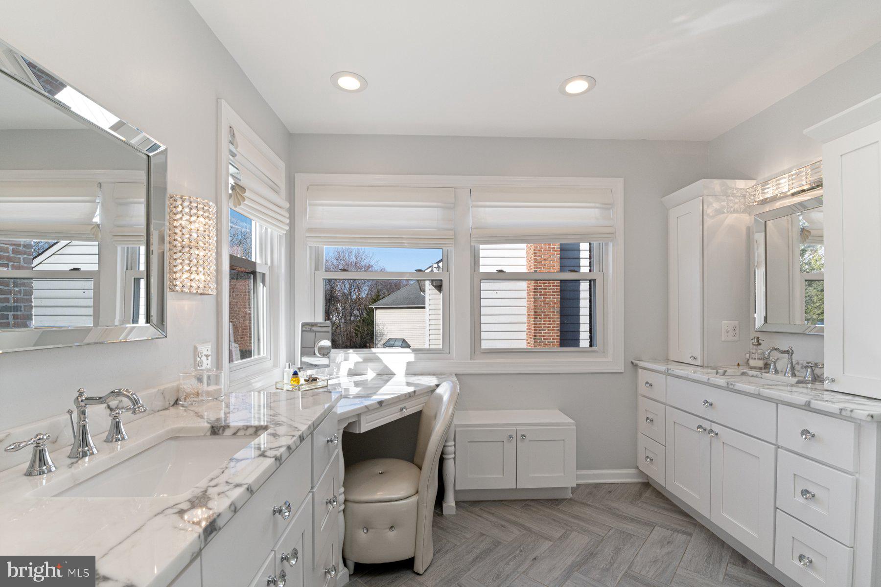 13900 NATIA MANOR