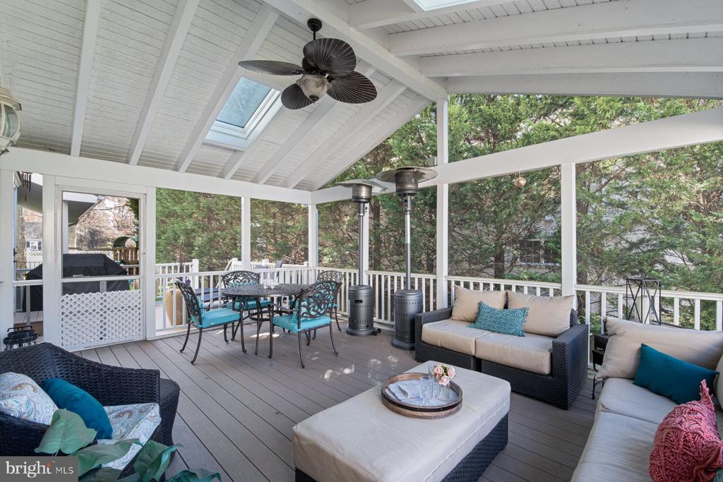 13900 NATIA MANOR