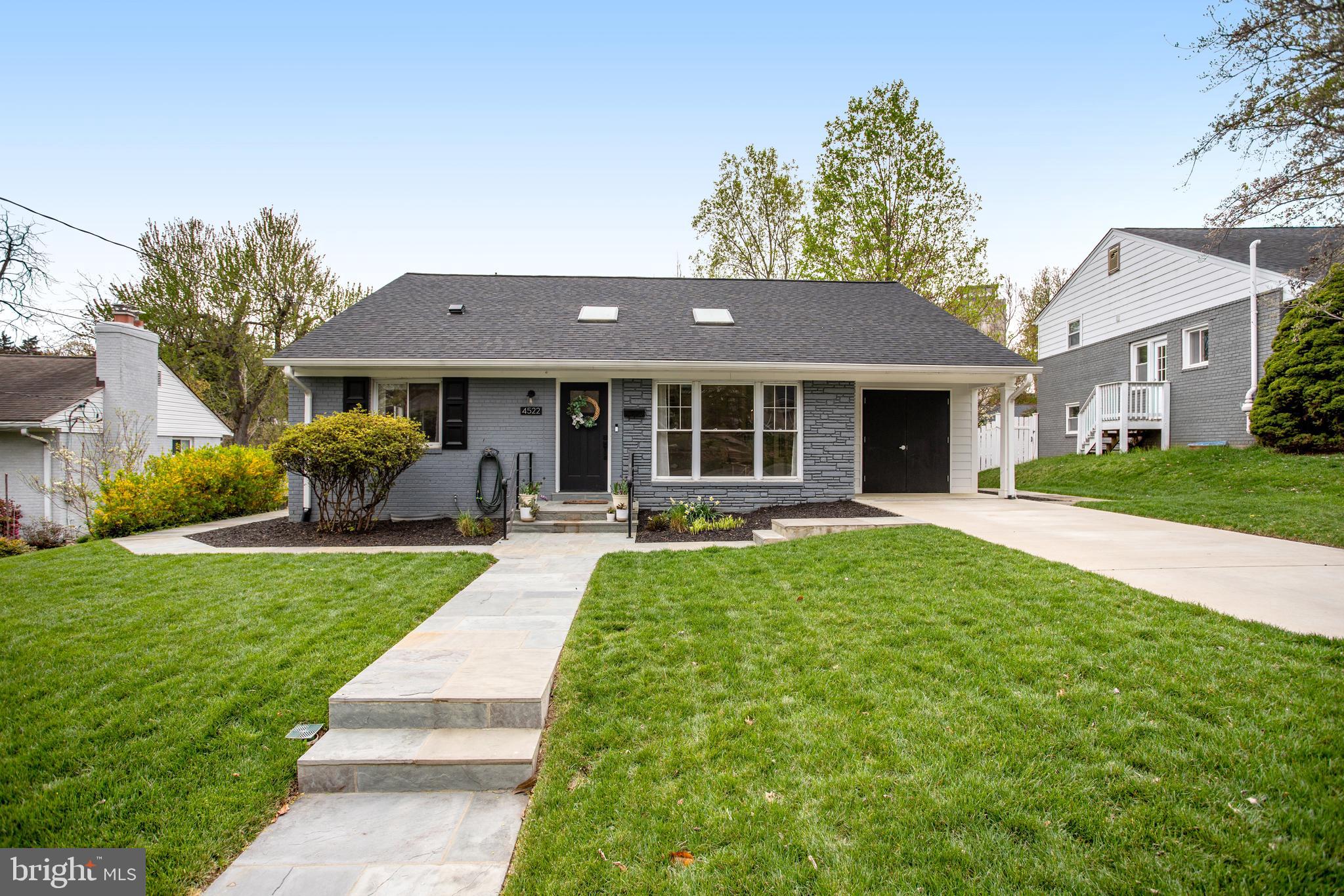 4522 TRAYMORE STREET