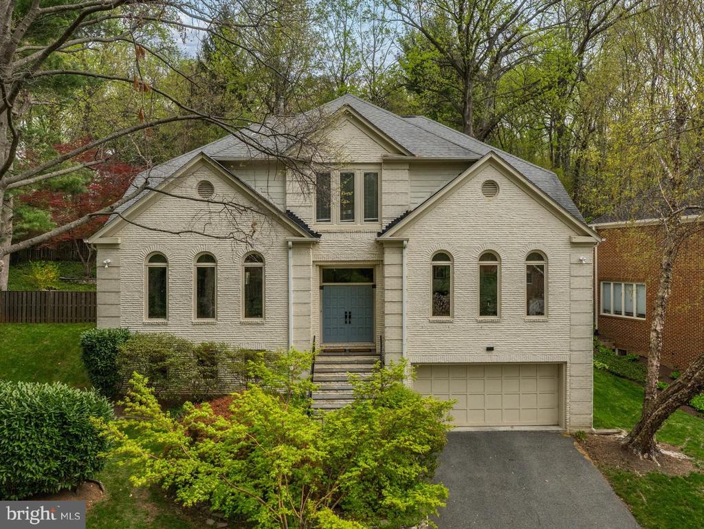 6700 LANDON LANE