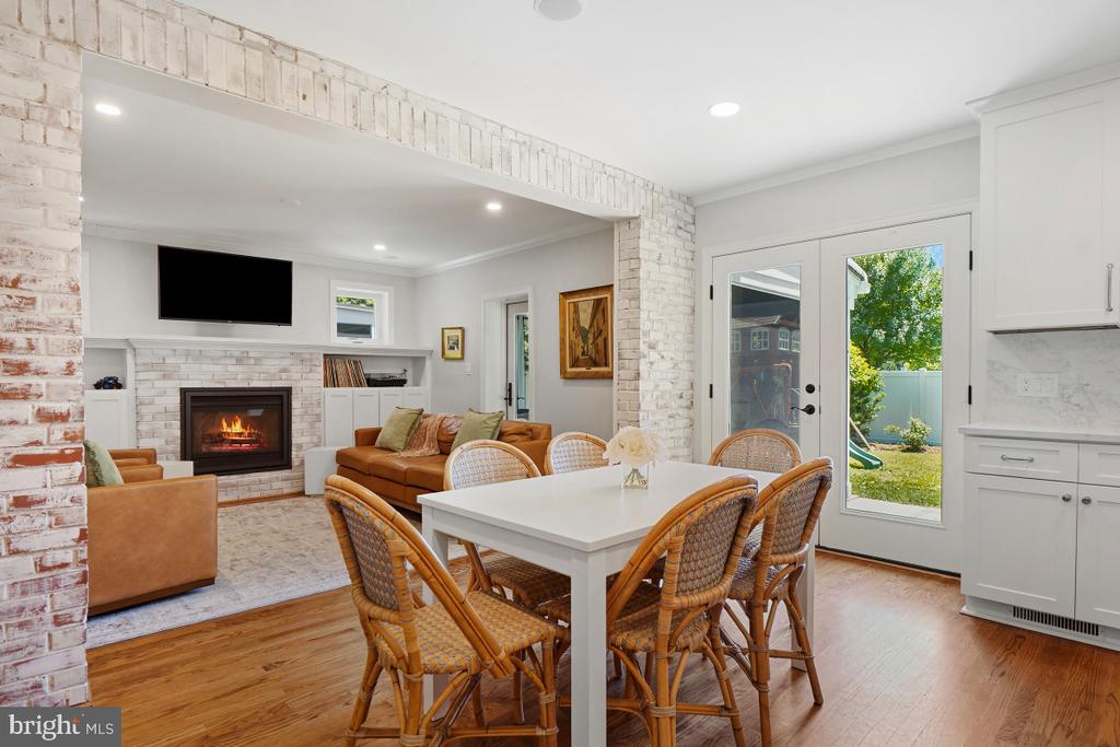 2618 COLSTON DRIVE