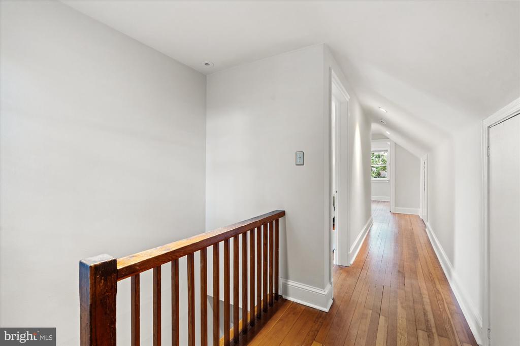 823 BONIFANT STREET
