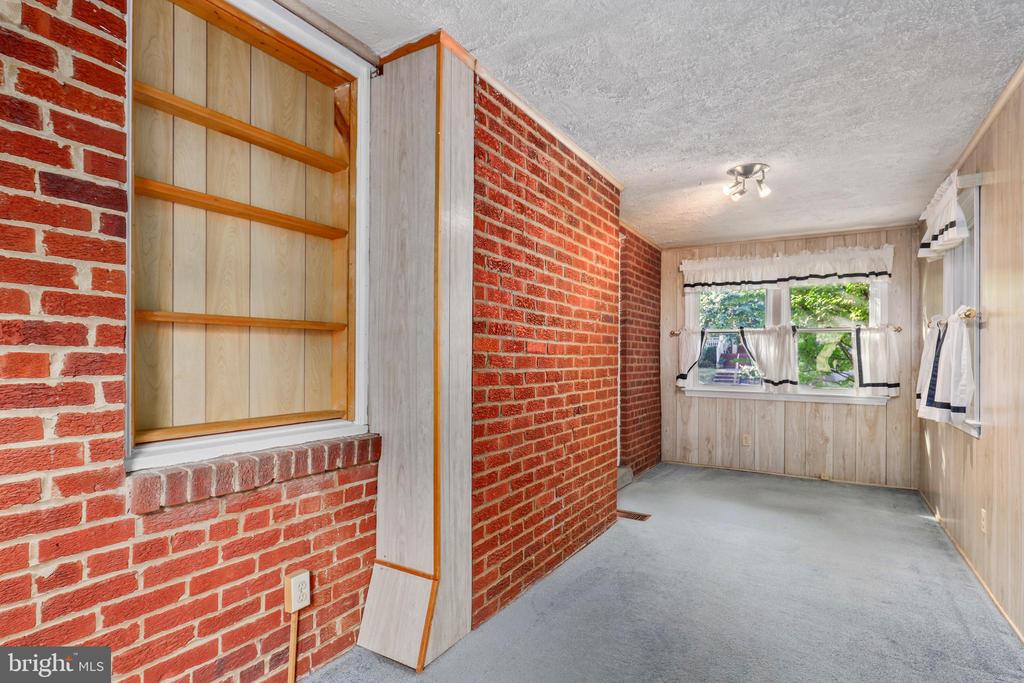 208 N GALVESTON STREET