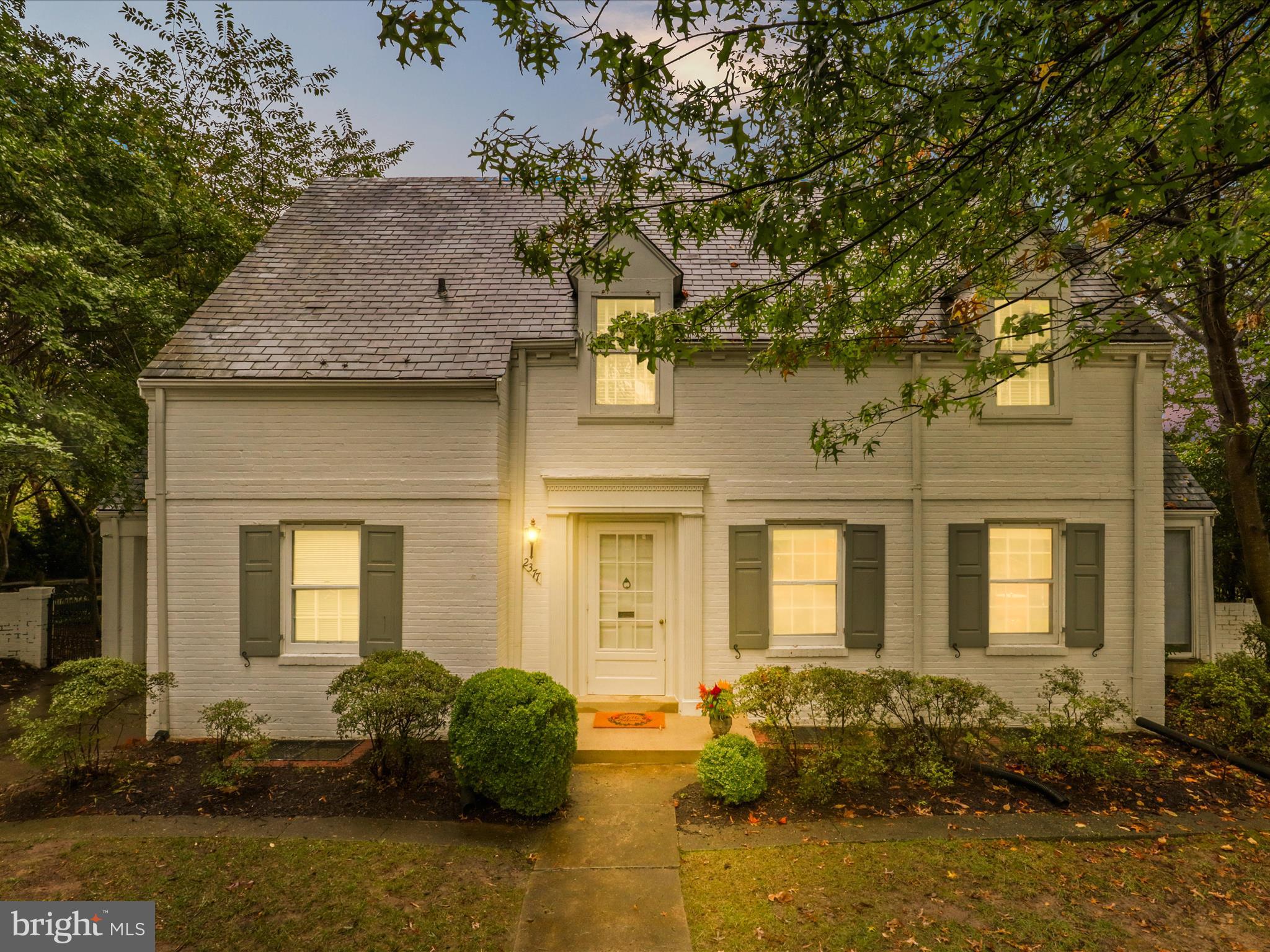 2377 N QUINCY STREET