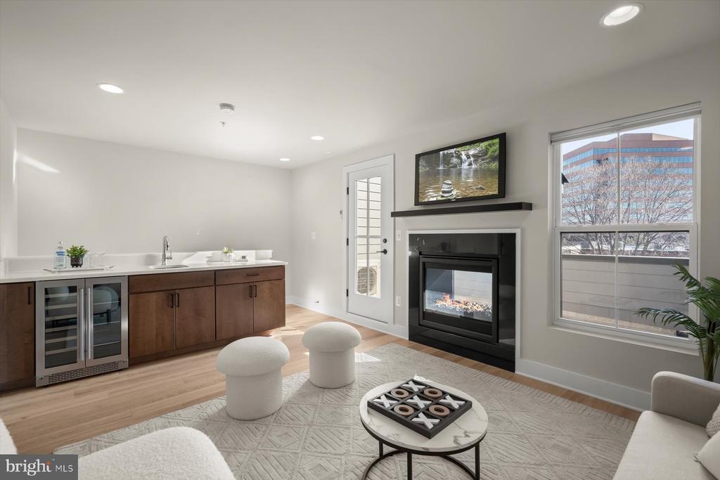 2114 18TH STREET NORTH