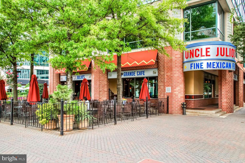 1050 N TAYLOR STREET 1-710