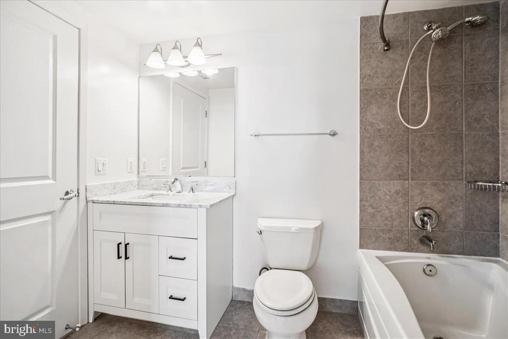 820 N POLLARD STREET 812