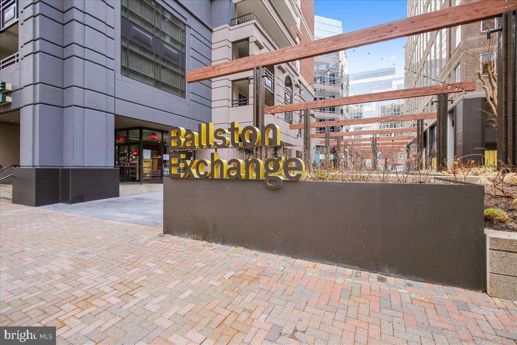 820 N POLLARD STREET 812