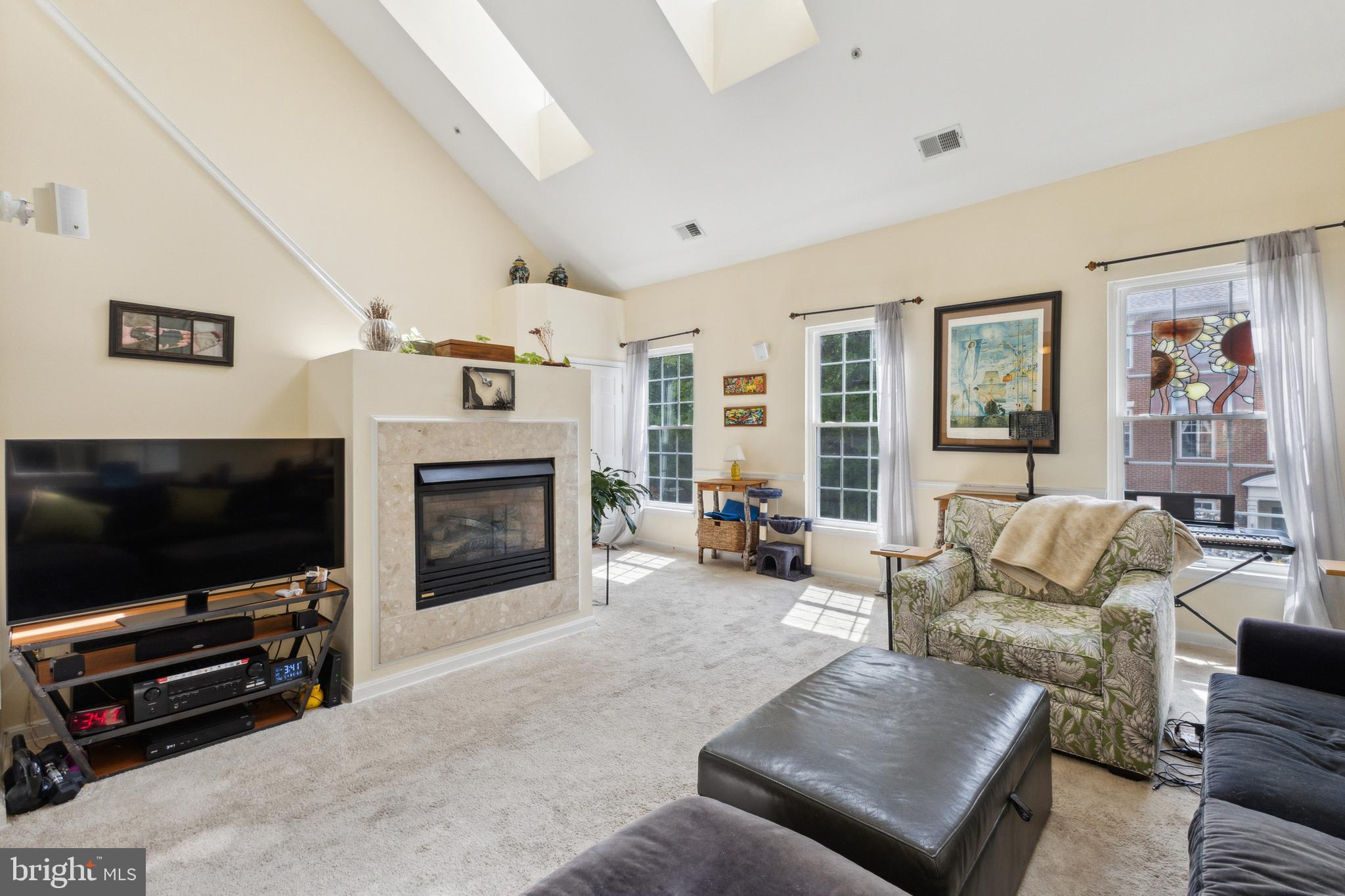 1605 HUNTING CREEK DRIVE B