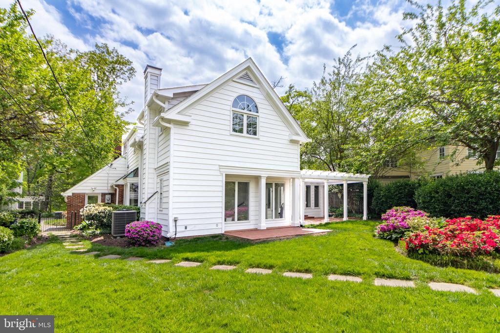3110 CIRCLE HILL ROAD