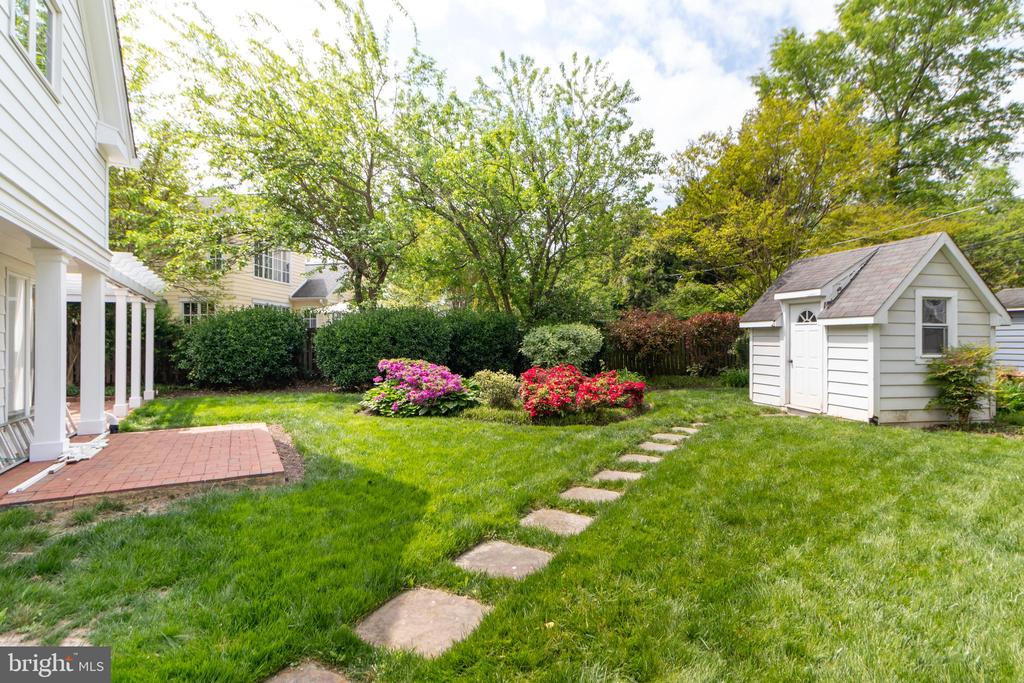 3110 CIRCLE HILL ROAD