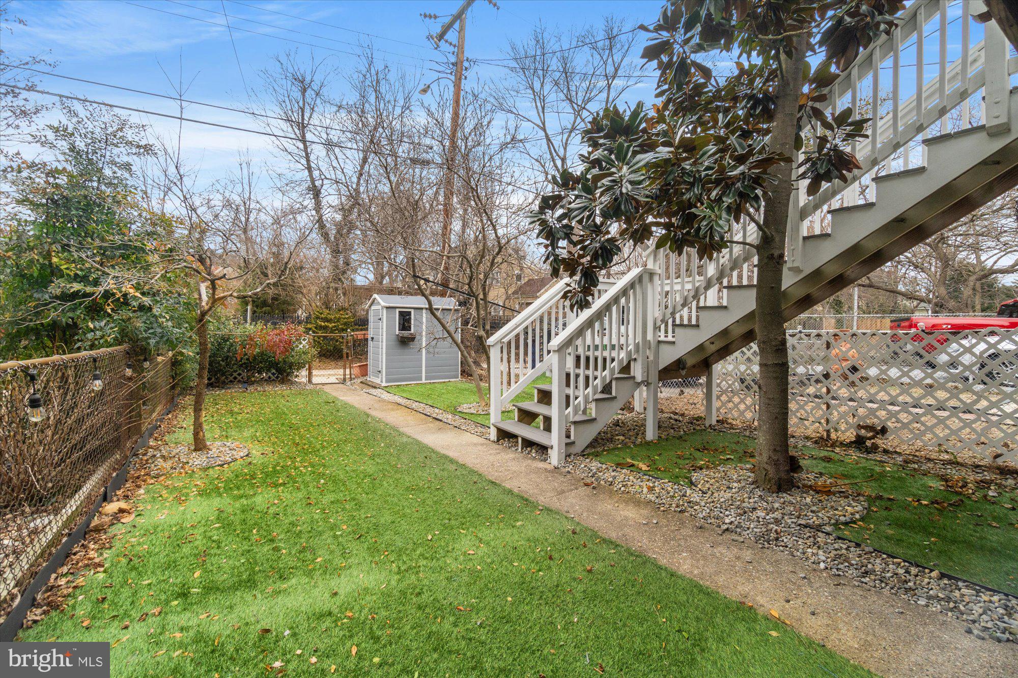 14 E LINDEN STREET