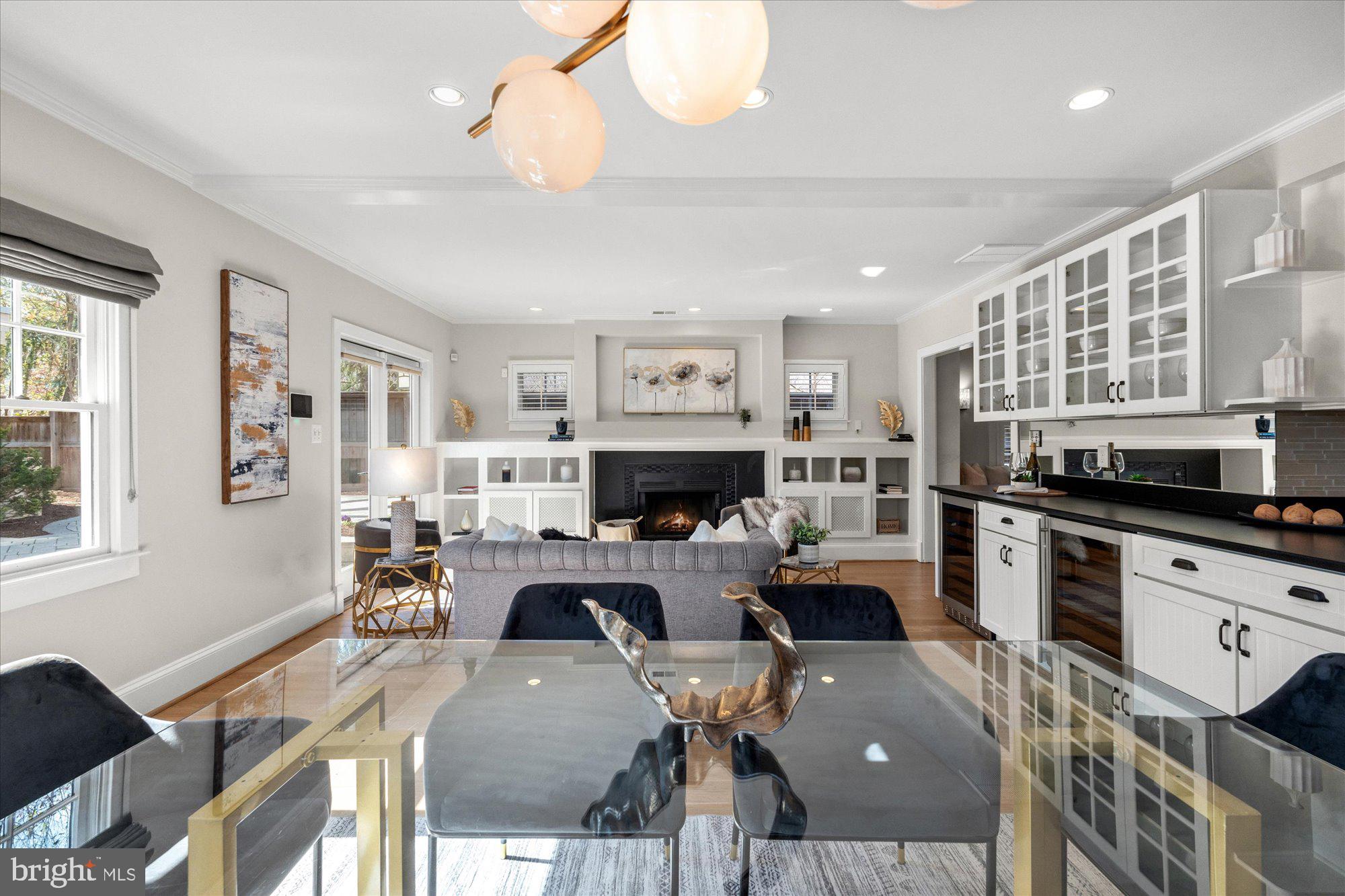 9 E DEL RAY AVENUE