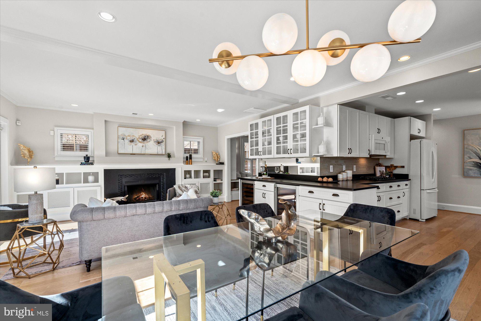 9 E DEL RAY AVENUE