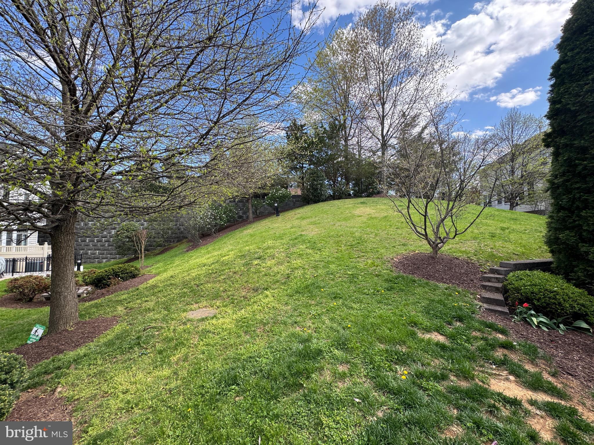 529 TRIADELPHIA WAY