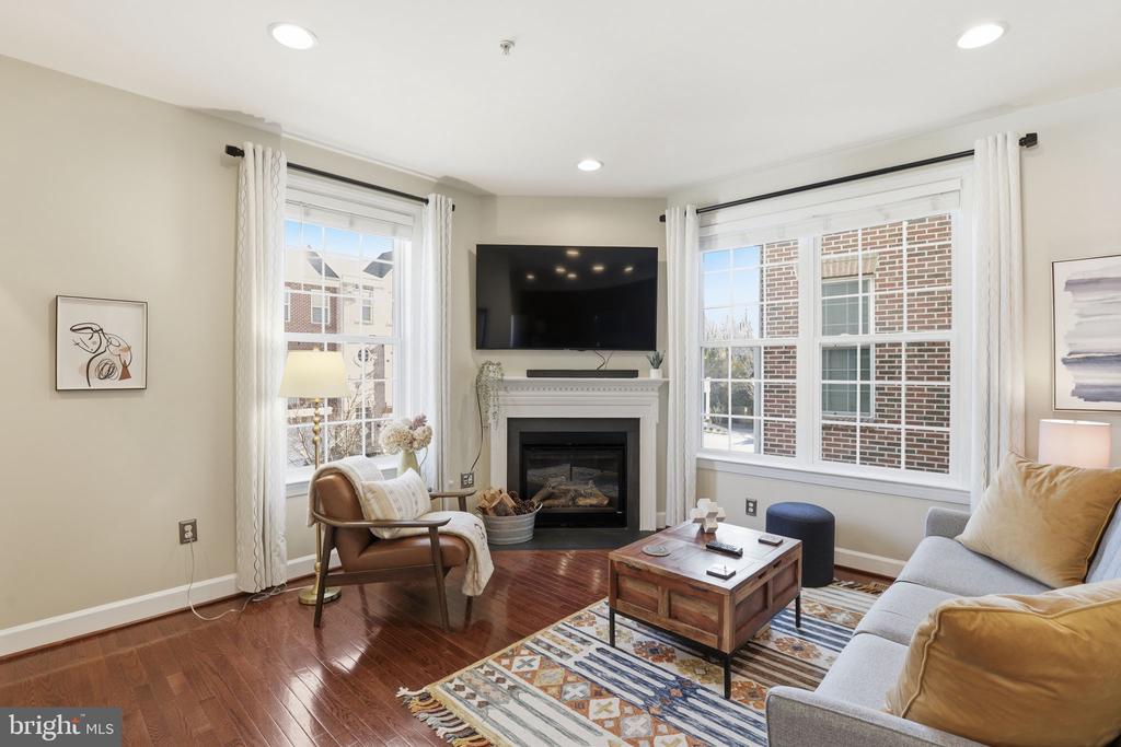 529 TRIADELPHIA WAY