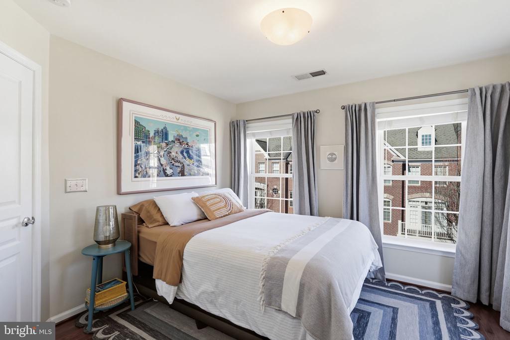529 TRIADELPHIA WAY