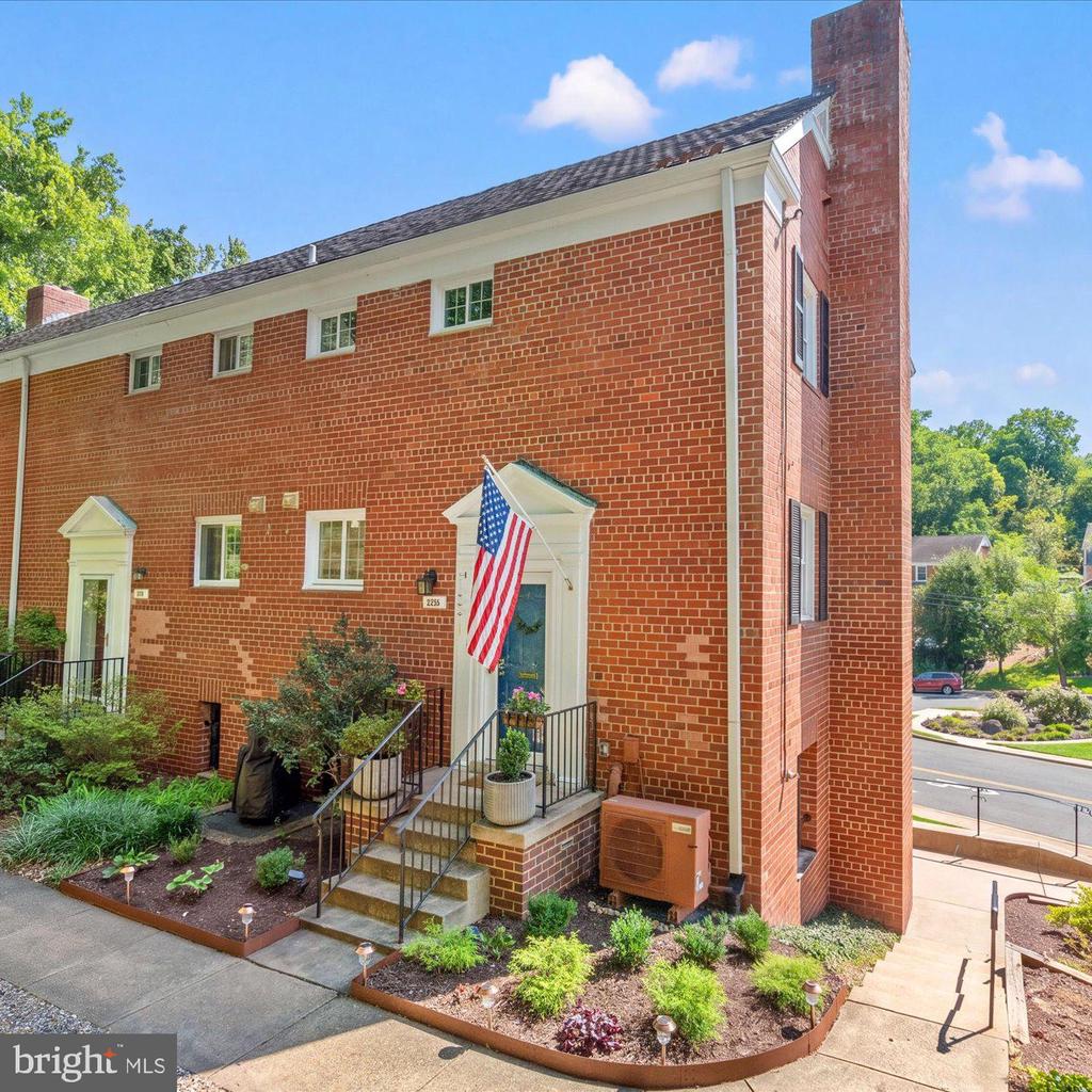 1621 PRESTON ROAD