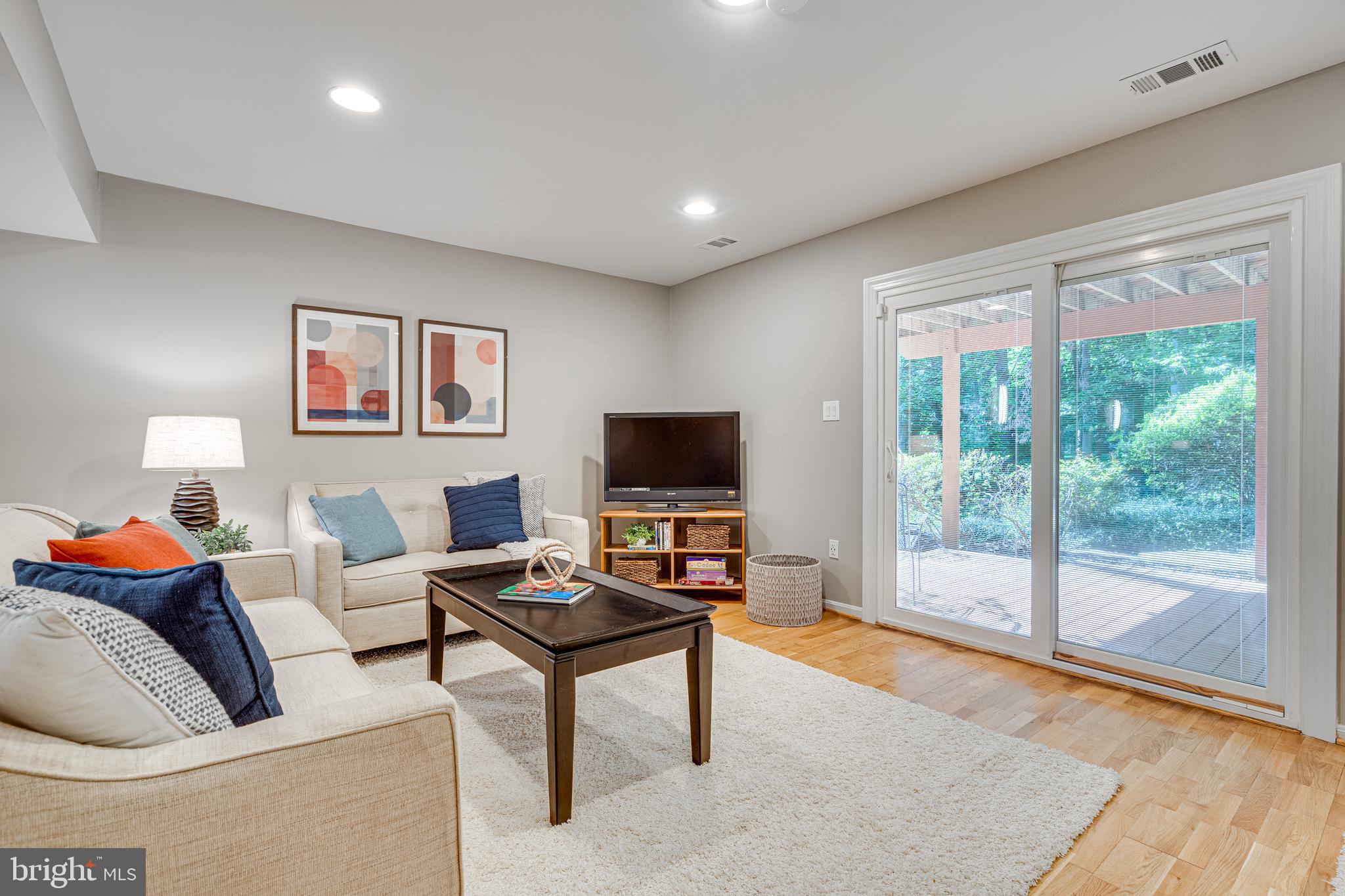 6094 ARRINGTON DRIVE