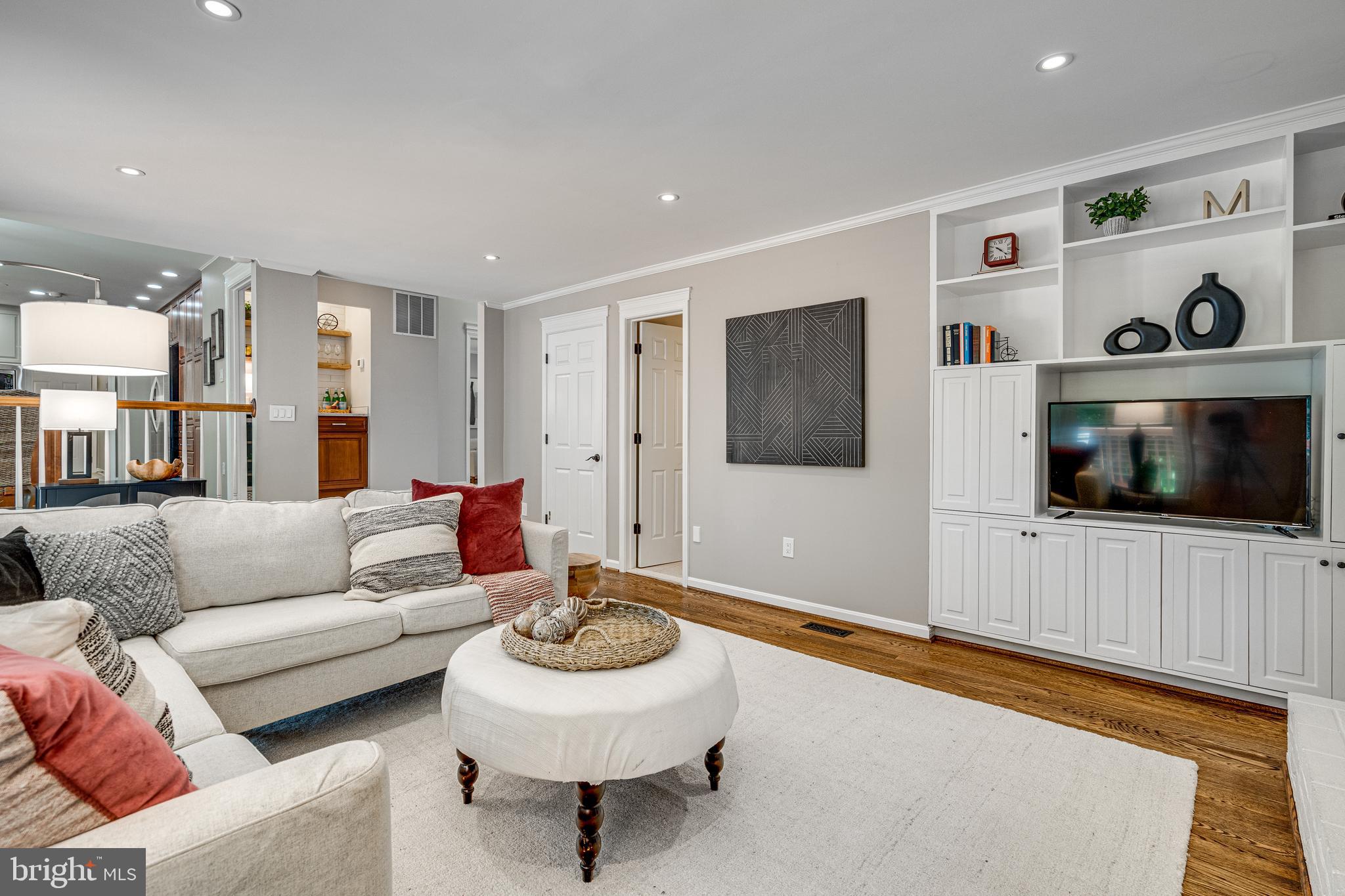 6094 ARRINGTON DRIVE