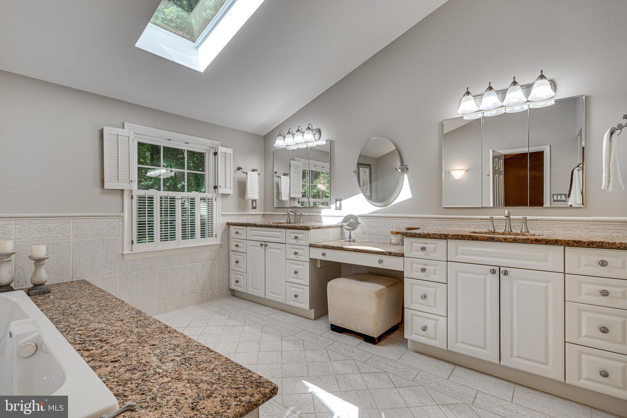6094 ARRINGTON DRIVE