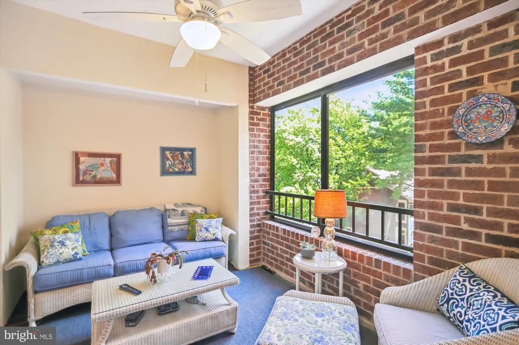 11500 FAIRWAY DRIVE 301