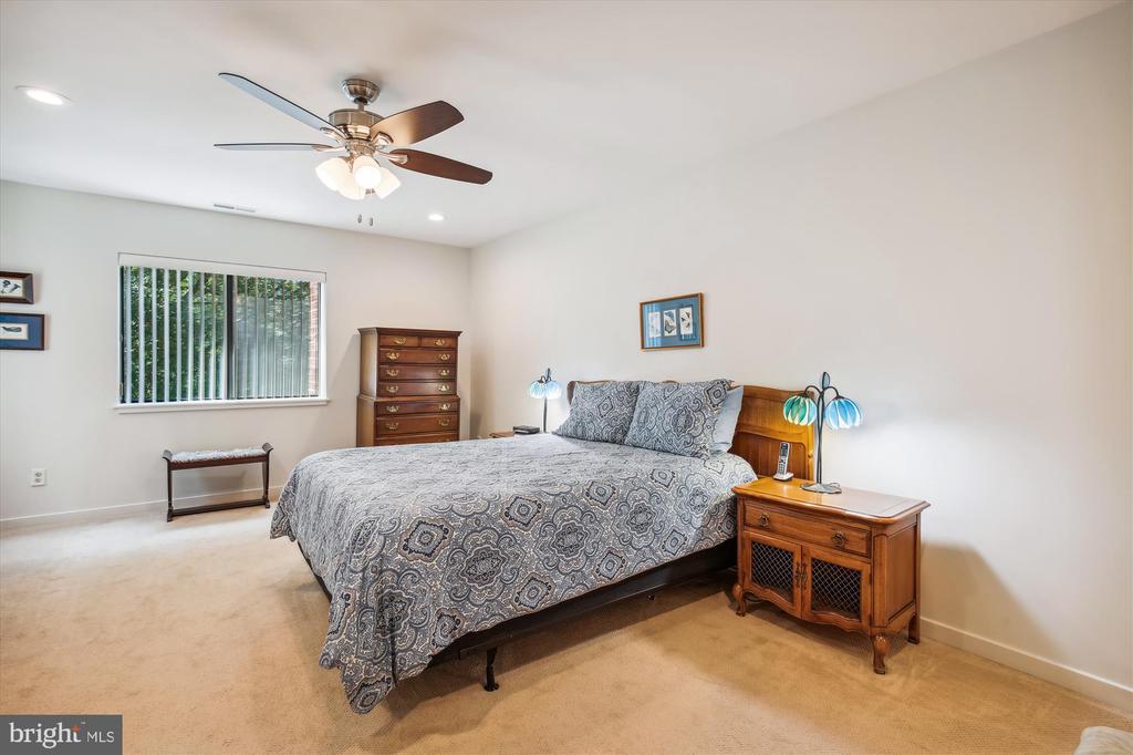 11500 FAIRWAY DRIVE 301