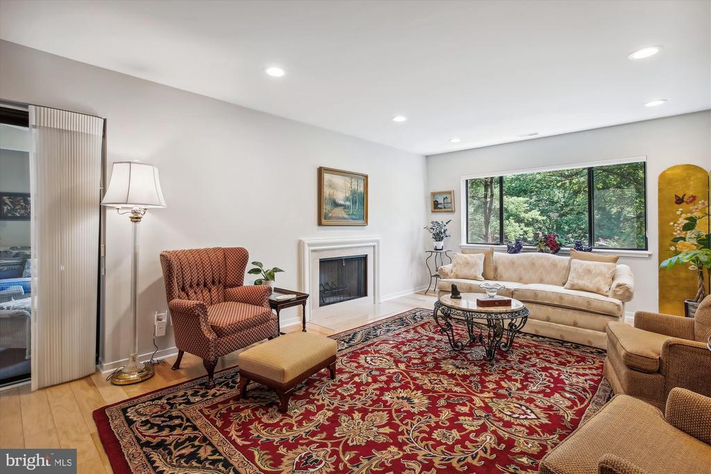 11500 FAIRWAY DRIVE 301