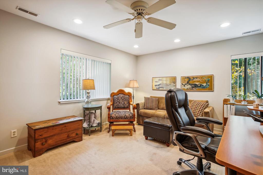 11500 FAIRWAY DRIVE 301