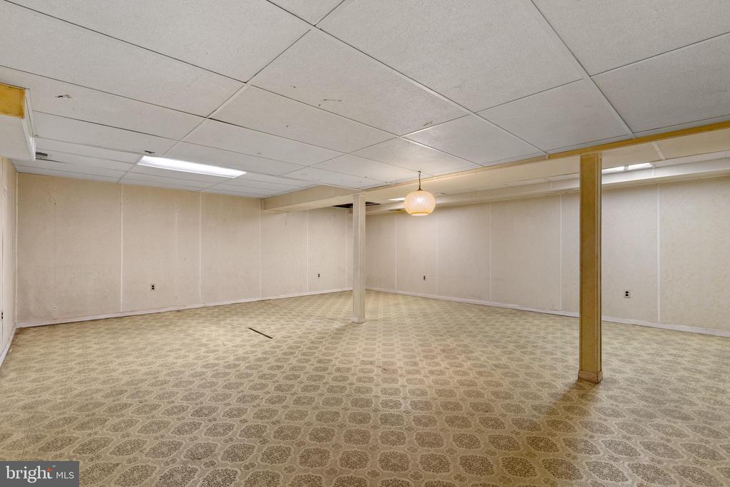9702 RHAPSODY DRIVE
