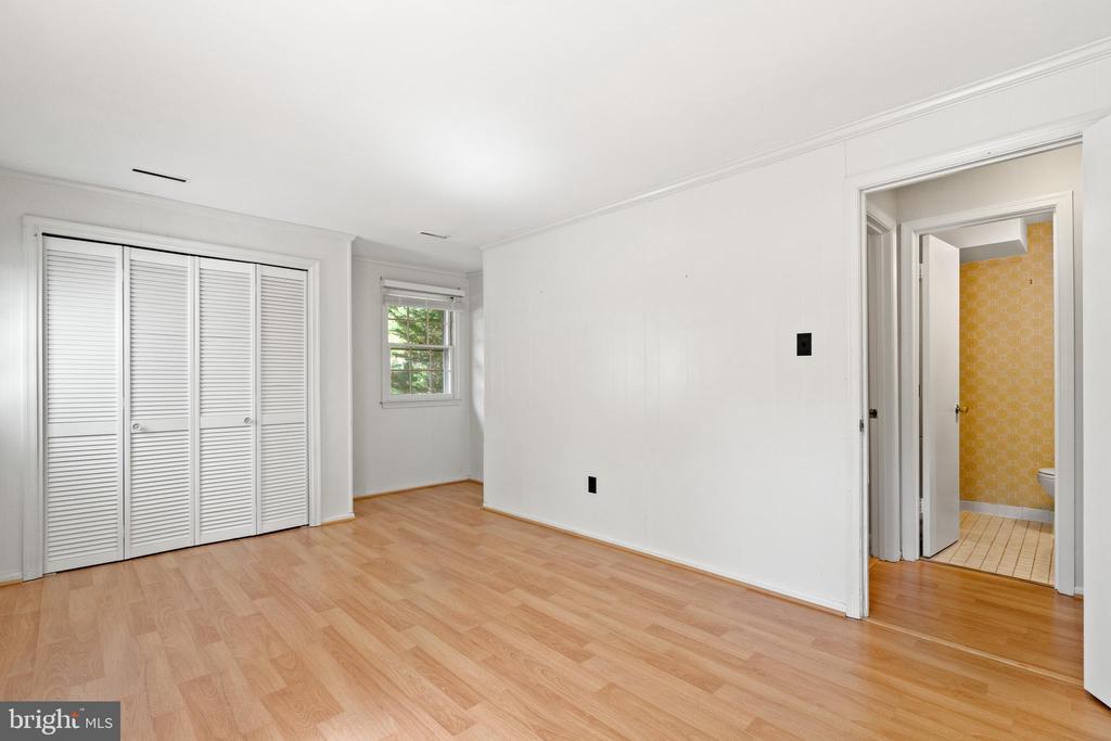 9702 RHAPSODY DRIVE
