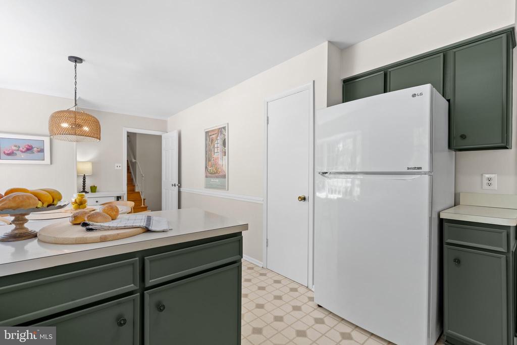9702 RHAPSODY DRIVE