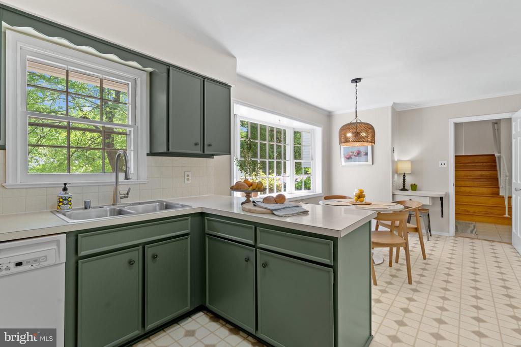9702 RHAPSODY DRIVE