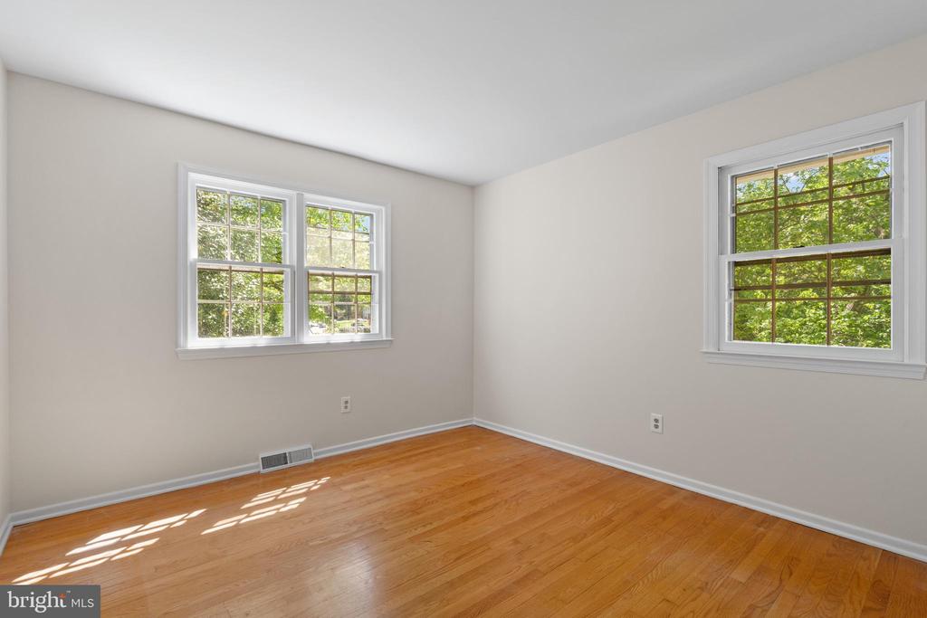 9702 RHAPSODY DRIVE