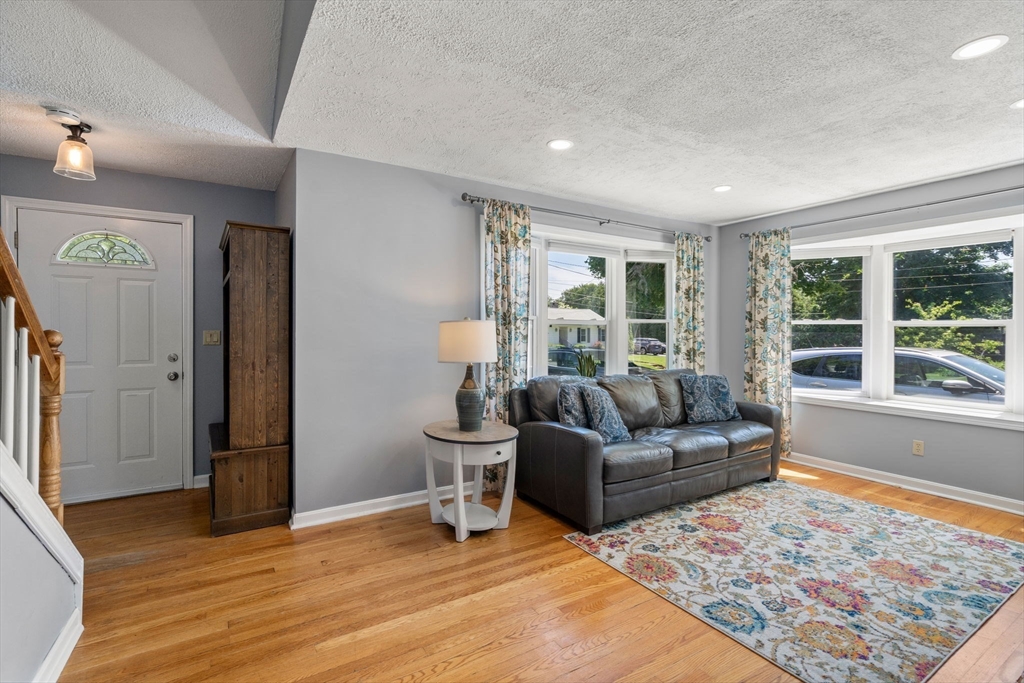 15 Johnson Ave
