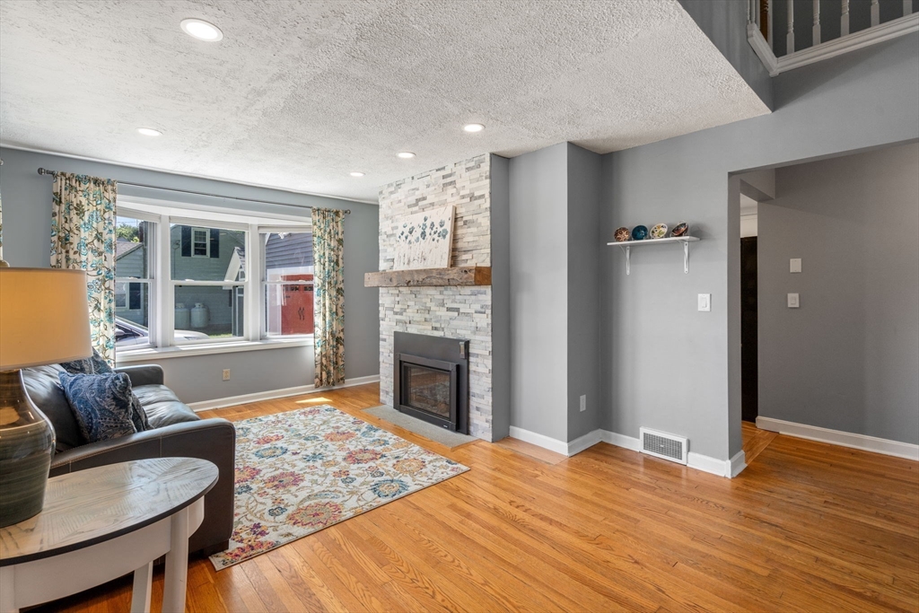 15 Johnson Ave