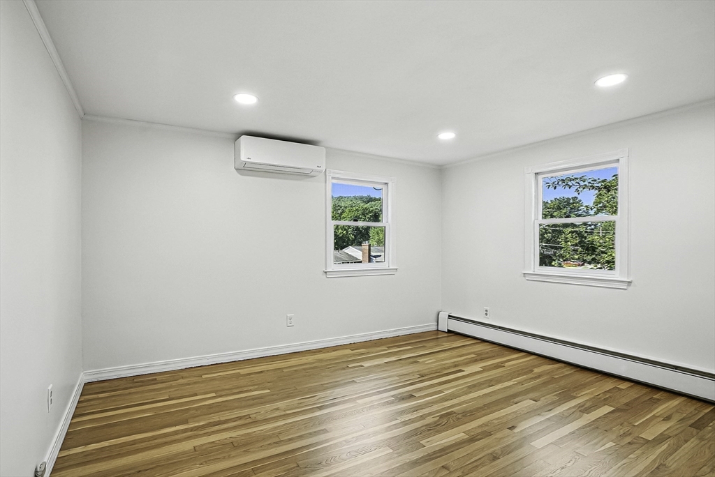 7 Kings Grant Rd
