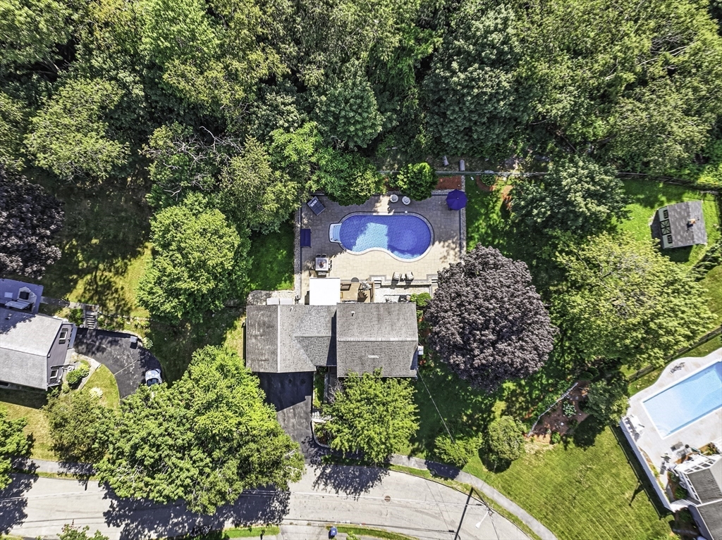 7 Kings Grant Rd