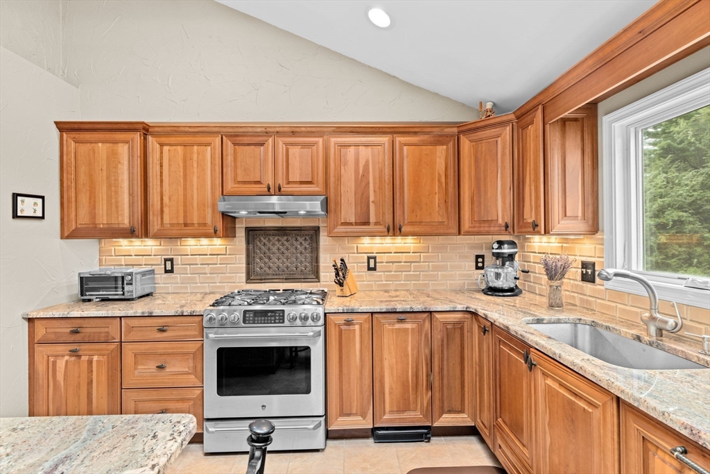 21 Juniper Brook Road