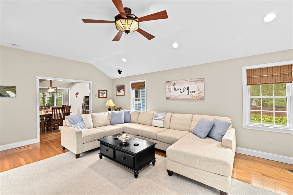 21 Juniper Brook Road