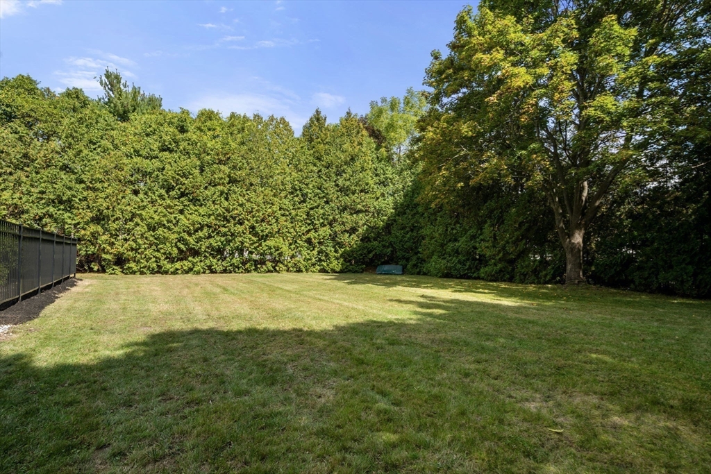 28 Lorna Dr