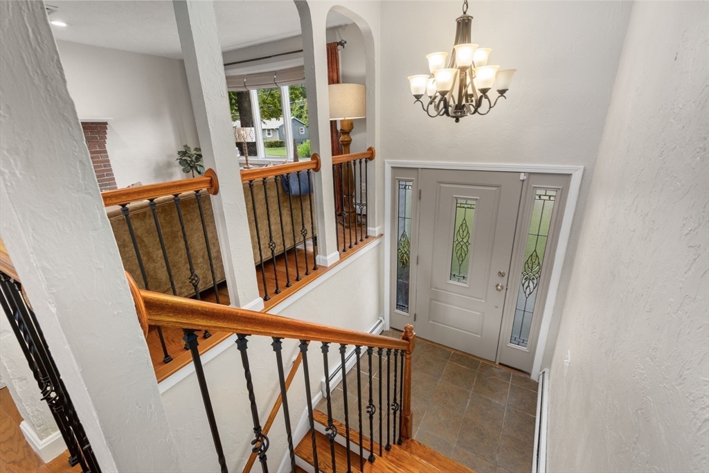 28 Lorna Dr