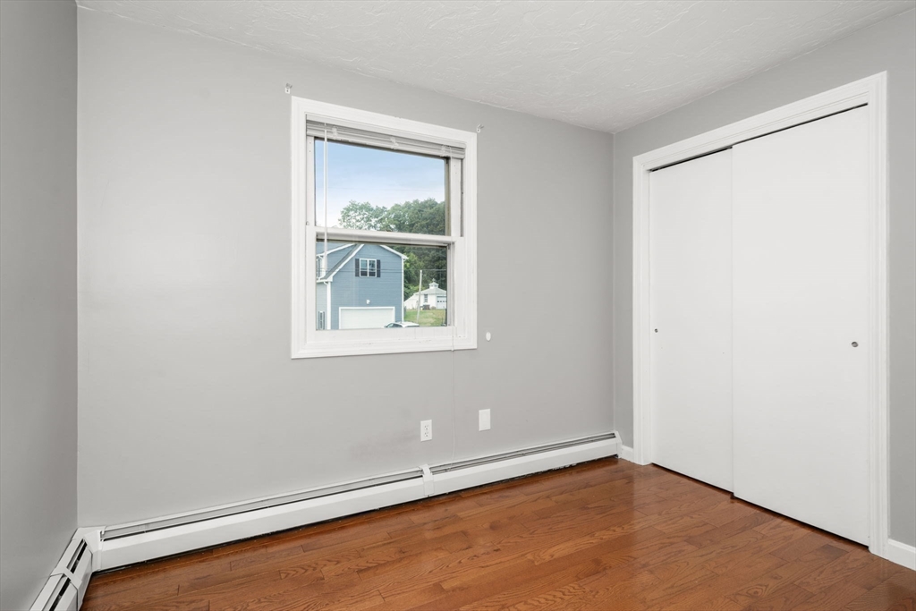 28 Lorna Dr