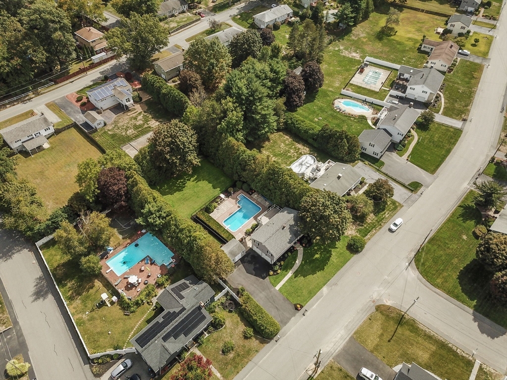 28 Lorna Dr