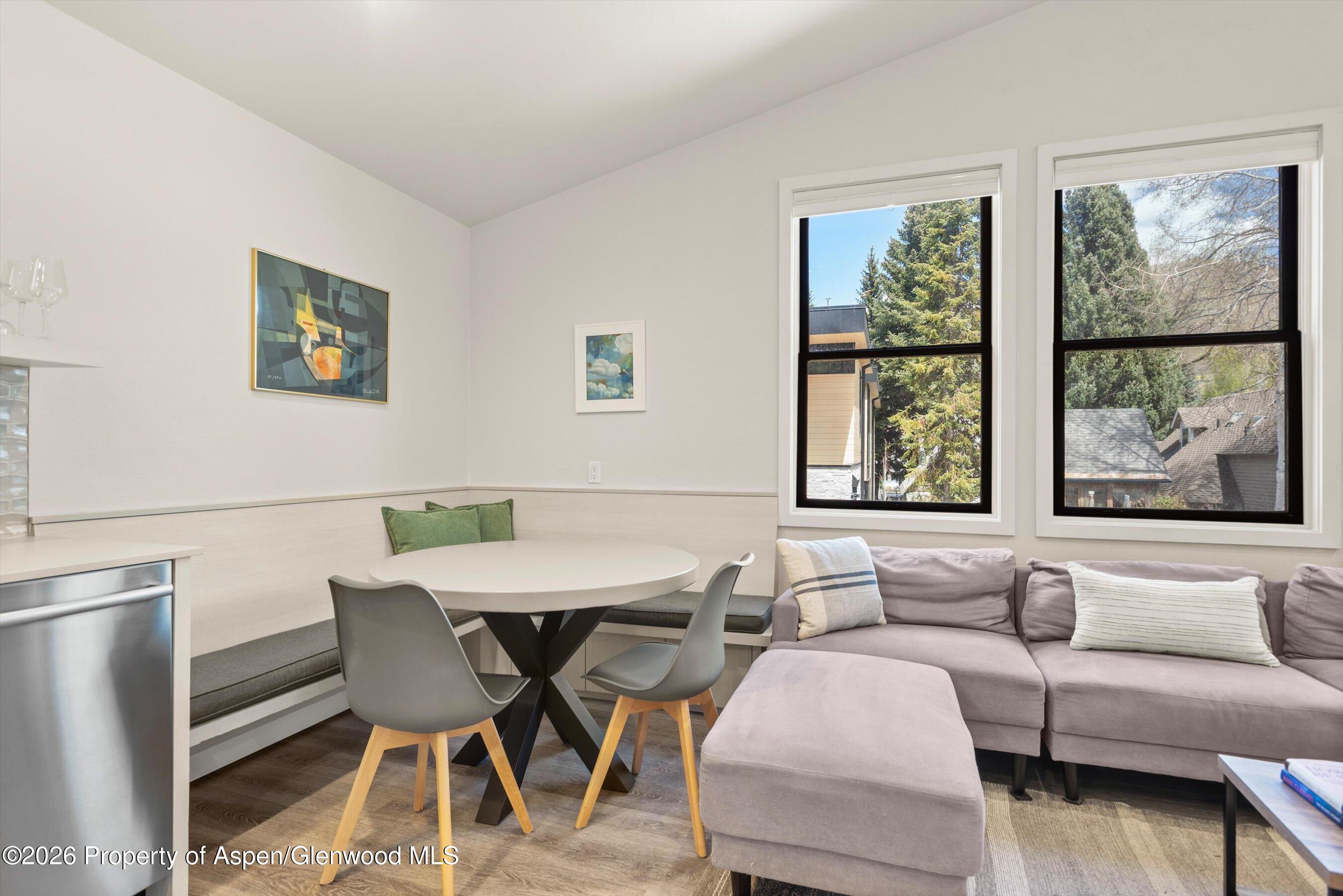 220 W Main Street, 210/P1/B6