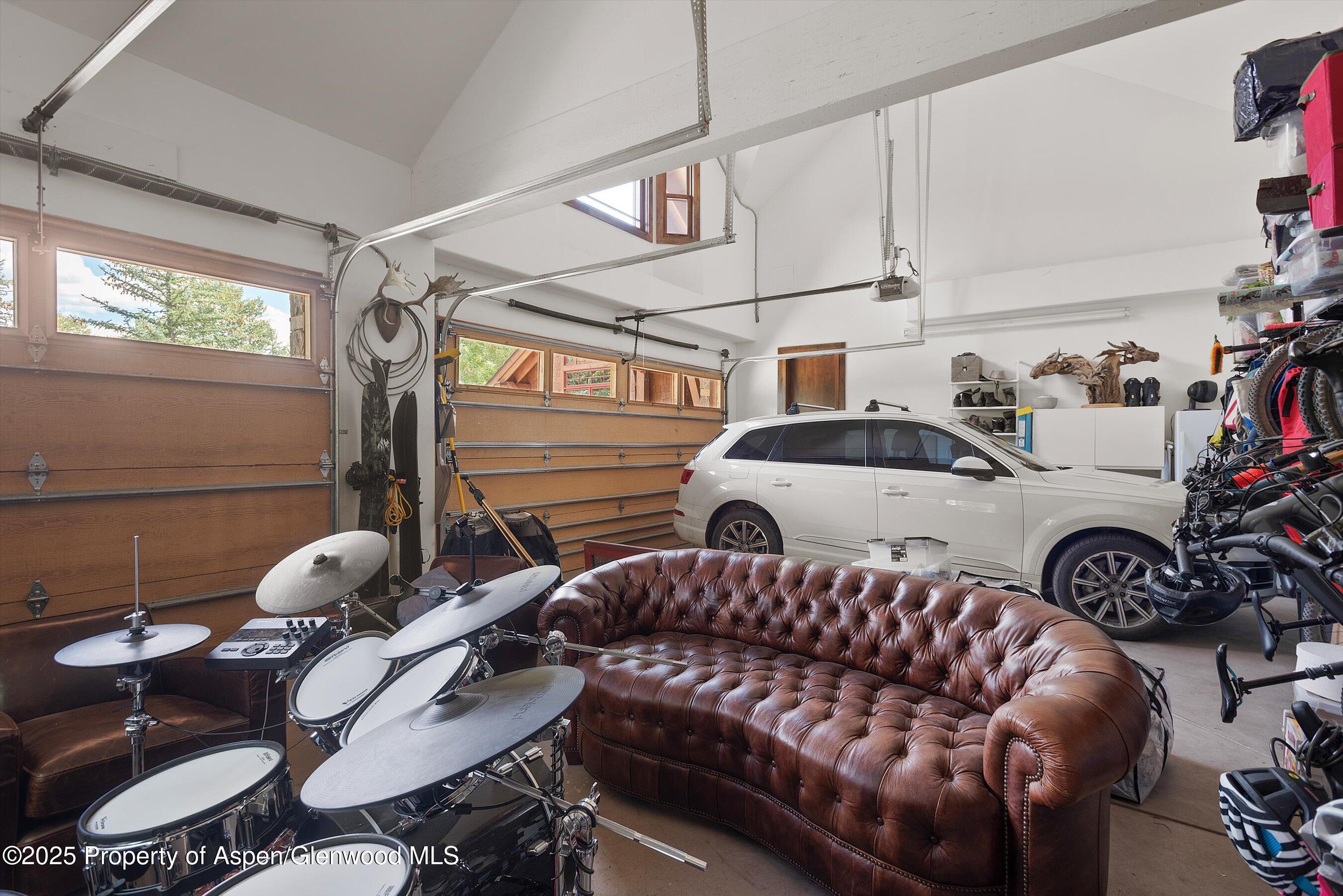 638 Meadow Road
