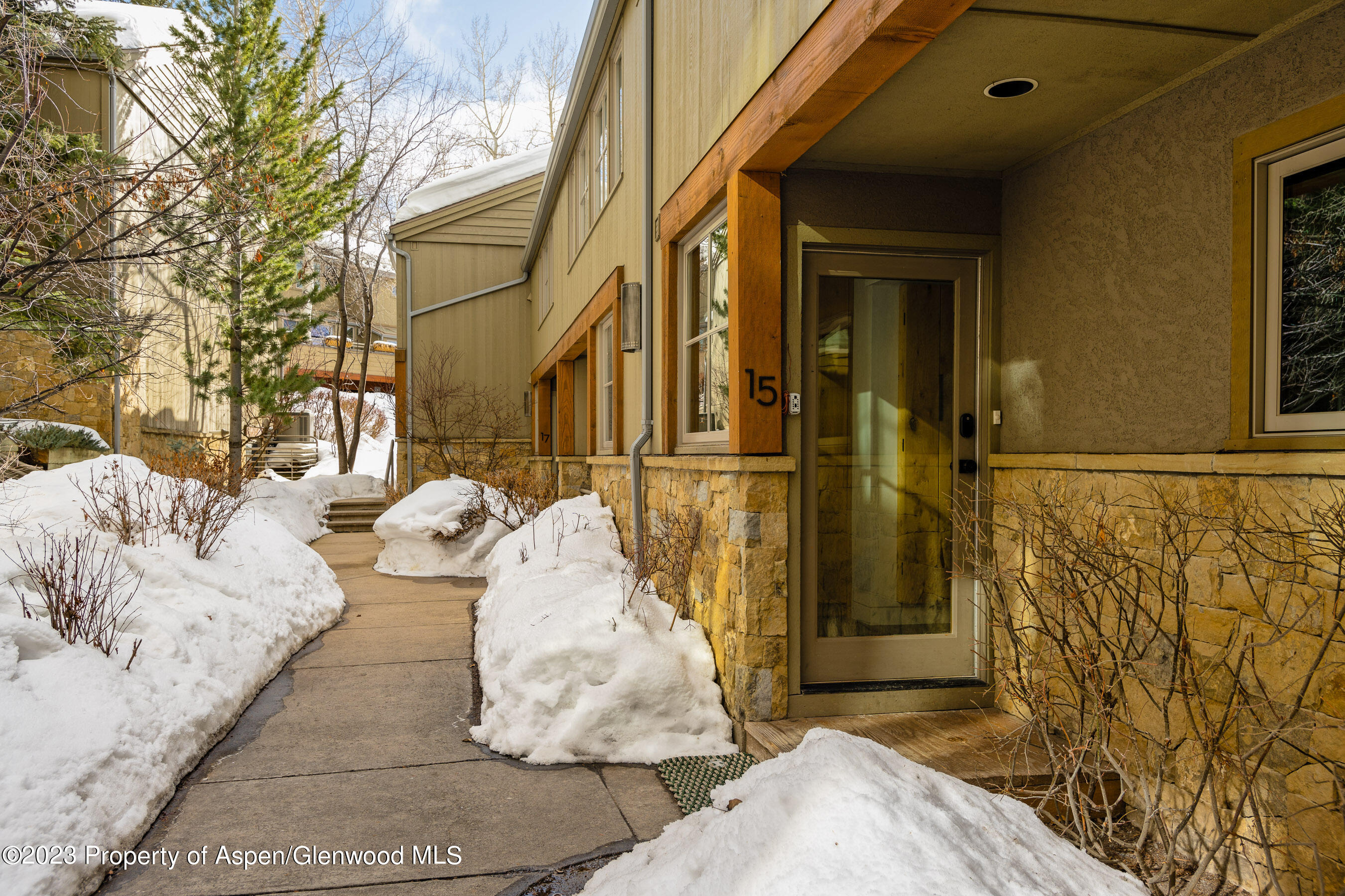 100 N 8th Street, #15