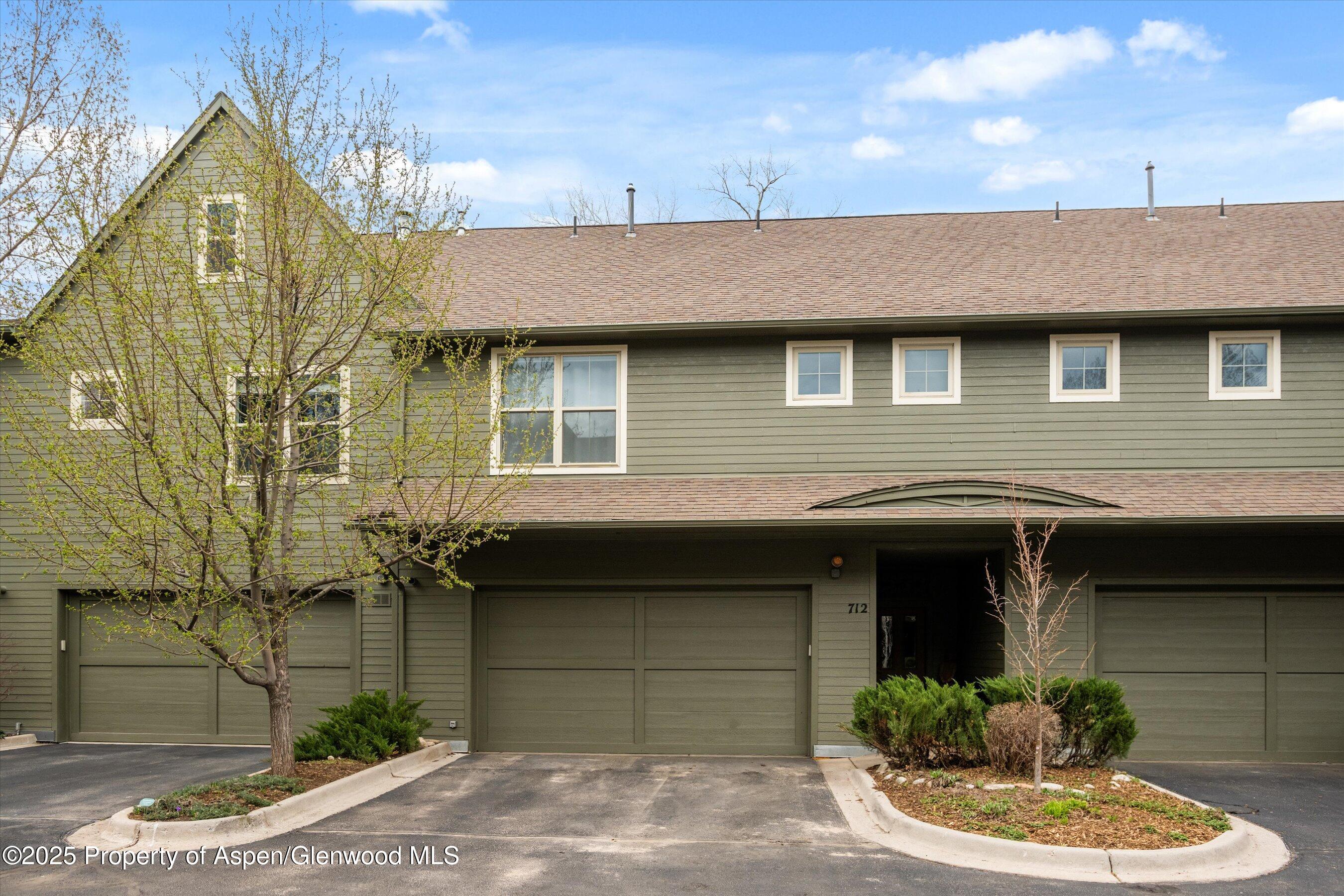 712 Evans Court