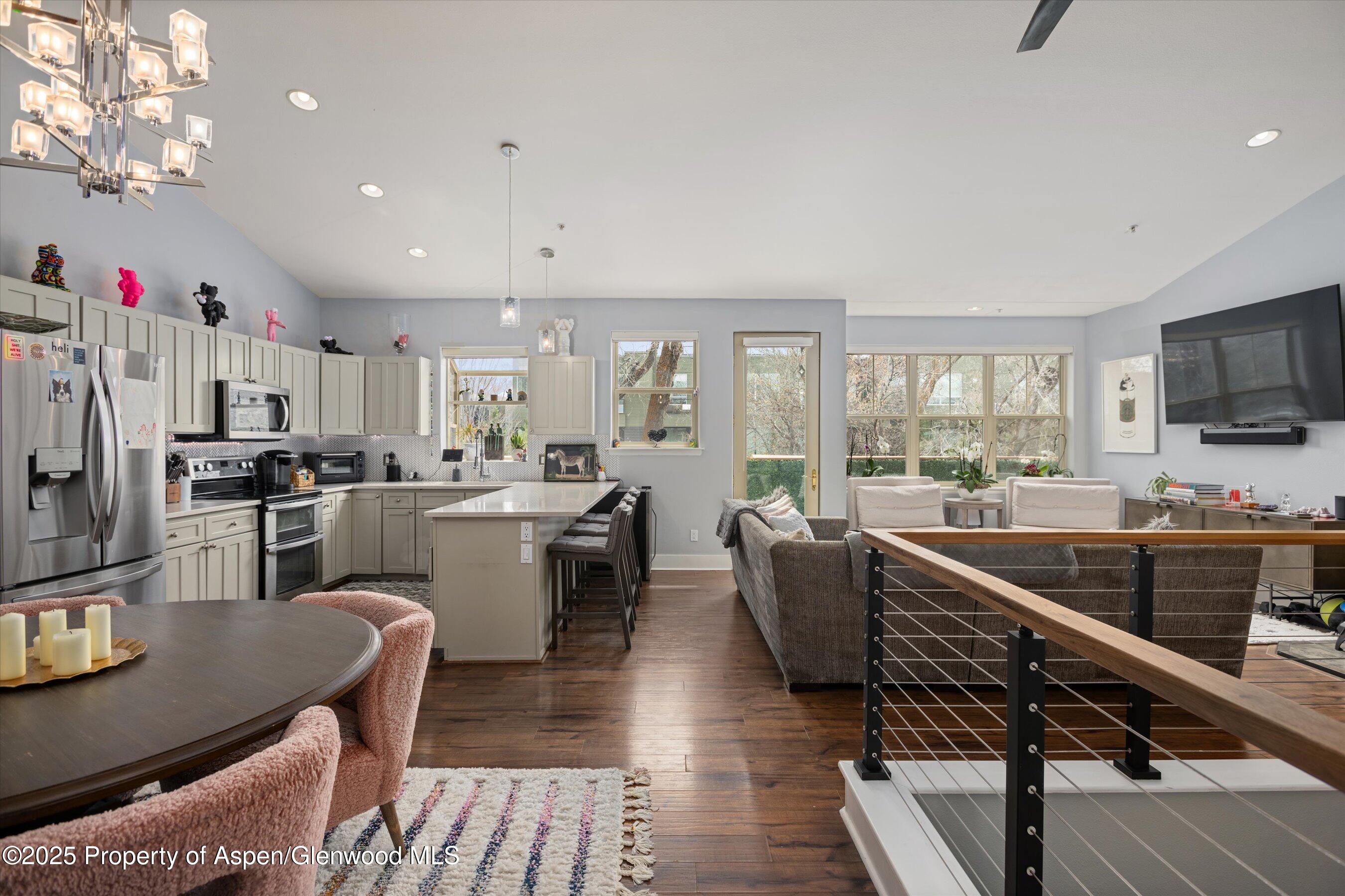 712 Evans Court