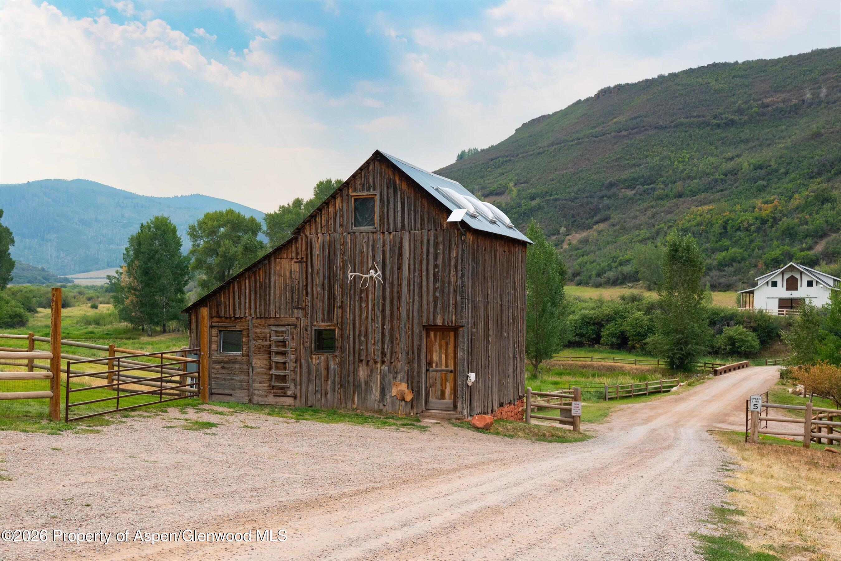 1814 Woody Creek Road